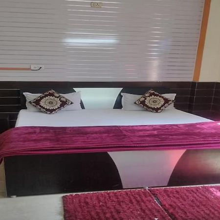 Goroomgo New Ashiyana Palace พาราณสี ภายนอก รูปภาพ