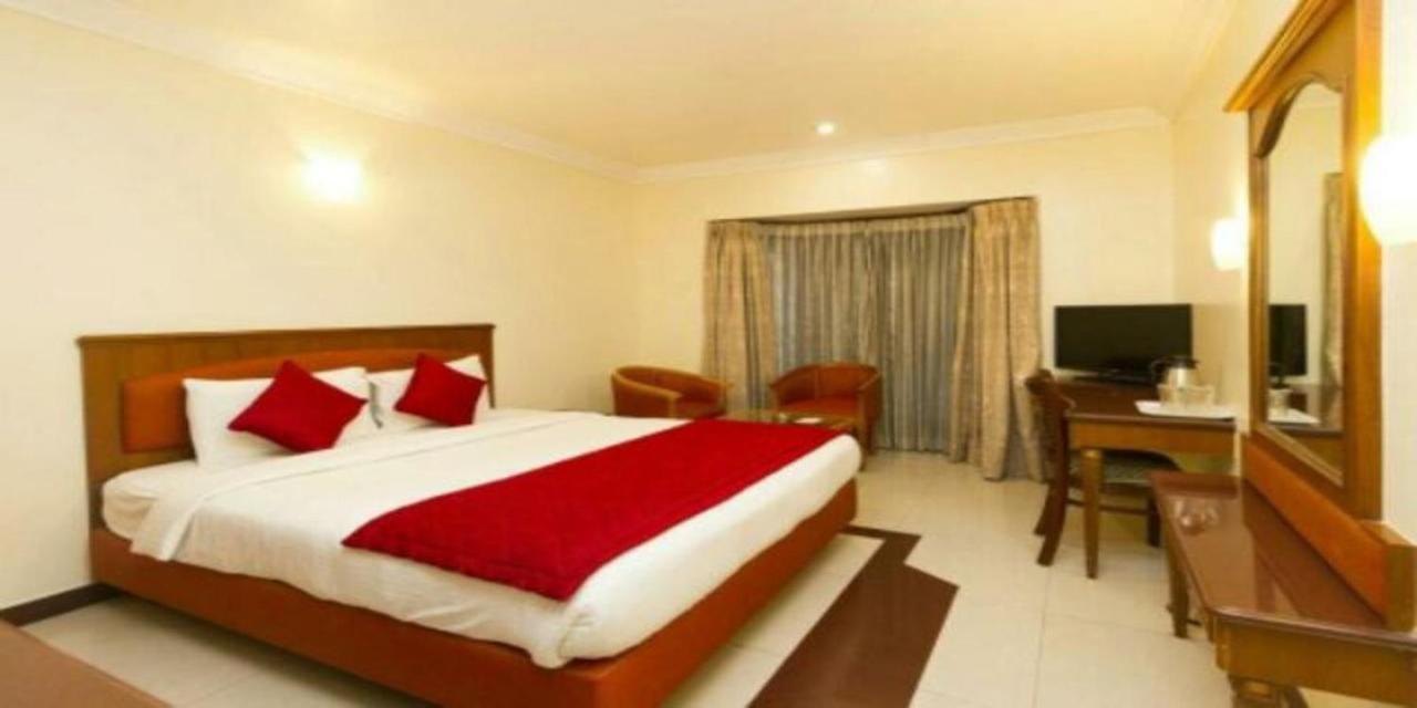 Goroomgo New Ashiyana Palace พาราณสี ภายนอก รูปภาพ